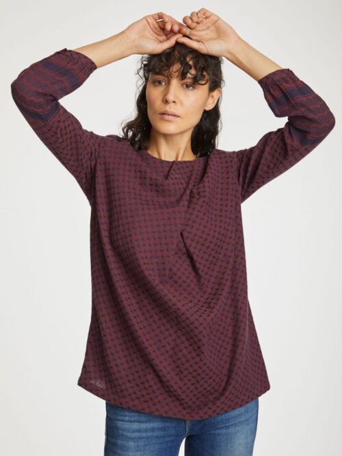 garnet-red–ditte-ruched-sleeve-organic-cotton-top–1
