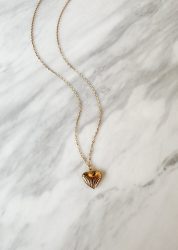 Line Heart Necklace