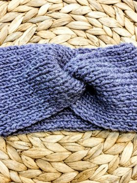 Χειροποίητη πλεκτή κορδέλα- Χρώμα μοβ/μπλε