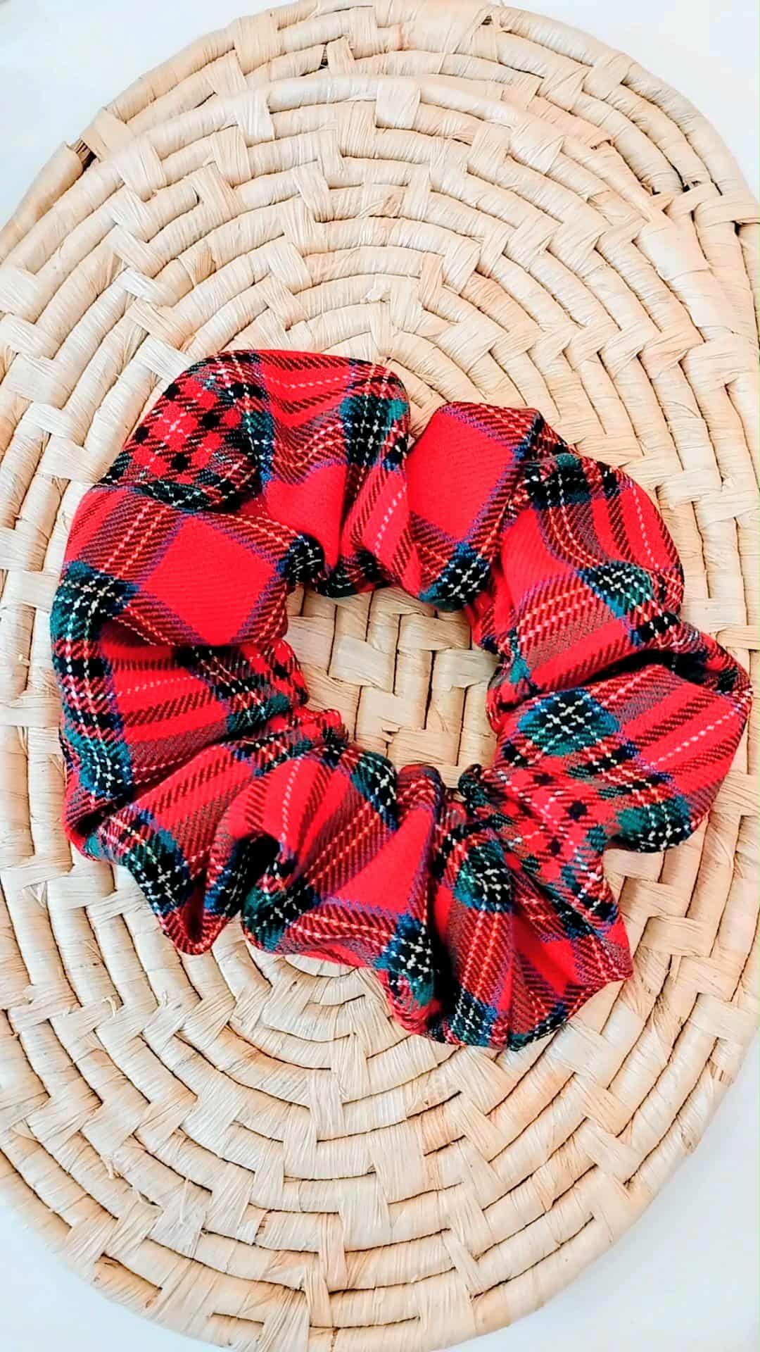ΚΑΡΟ CHRISTMAS SCRUNCHIE