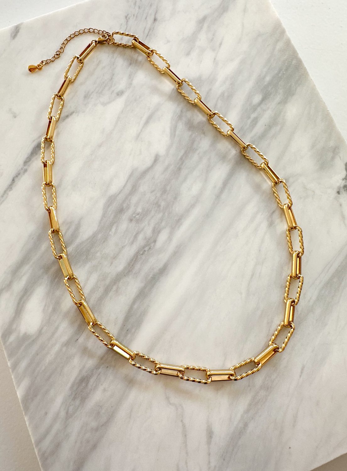 Grainy Rectangle Chain