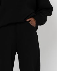 Παντελόνι φούτερ χνούδι carrot fit Μαύρο