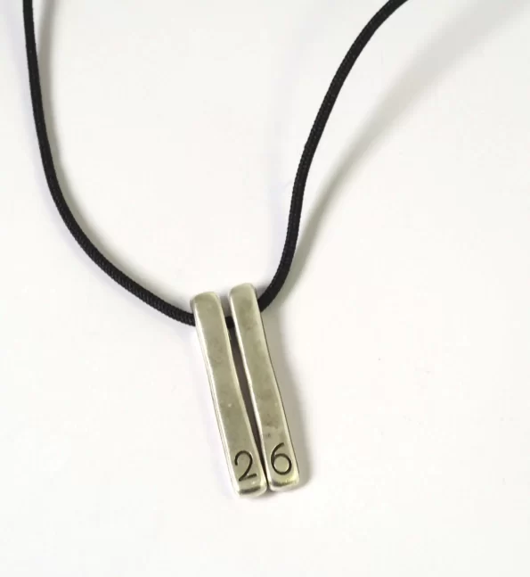 Κολιέ γούρι 26 μπάρες-Μαύρο κορδόνι