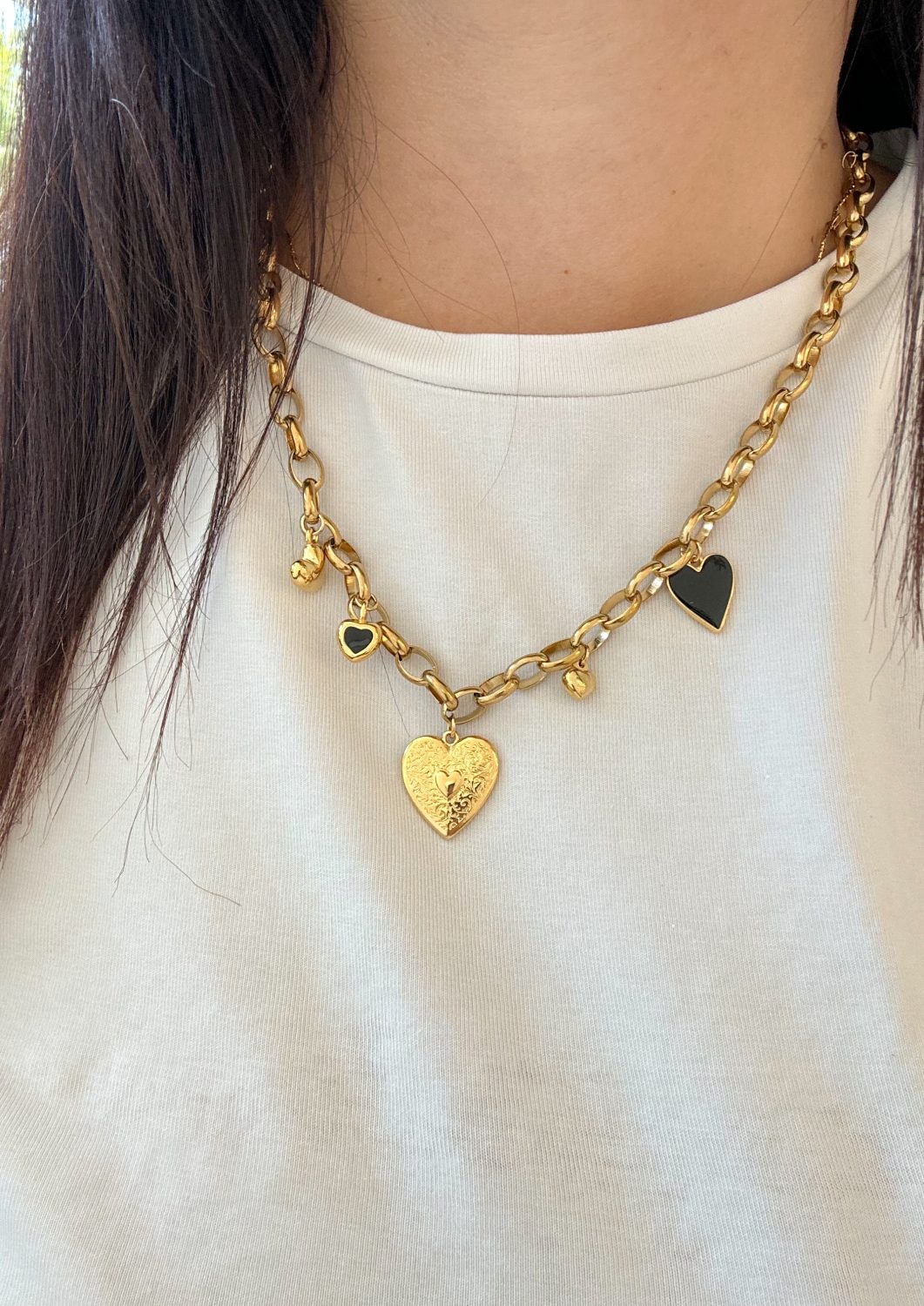 HEARTS NECKLACE
