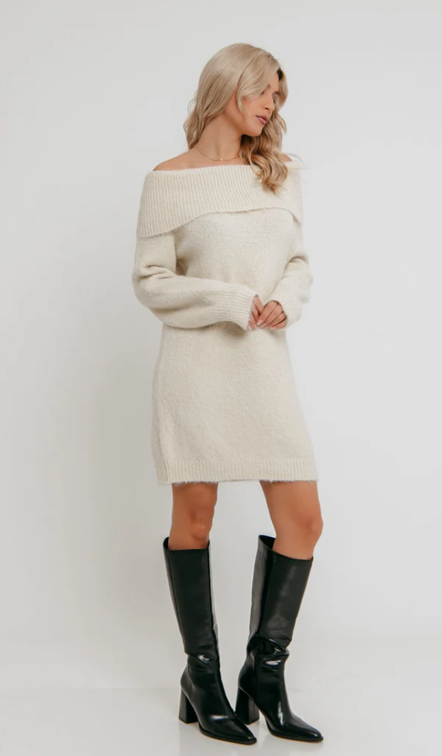 Φόρεμα mini πλεκτό off shoulder