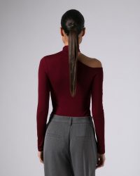 μπλουζα-λεπτομερεια ωμο-μπορντο 2