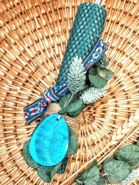 "Αυγό Καλό Πάσχα"-Λαμπάδα μελισσοκέρι χρωματιστό με αποξηραμένα φυσικά άνθη-Χρώμα πετρόλ