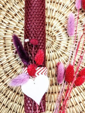 "Καρδιά"-Λαμπάδα κοντή μελισσοκέρι χρωματιστό με αποξηραμένα φυσικά άνθη-Χρώμα μπορντό