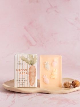Χειροποίητο σαπούνι γλυκερίνης με άρωμα "Carrot Cake"