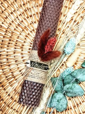 Νονός-Λαμπάδα μελισσοκέρι χρωματιστό με αποξηραμένα φυσικά άνθη-Χρώμα καφέ