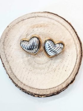 Heart shell earrings