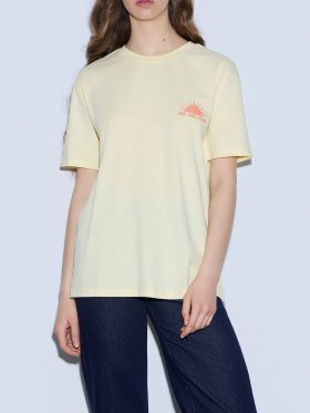 T-Shirt Beach Print-Απαλό κίτρινο